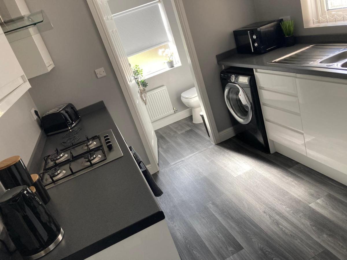 Cheshire Home Stays Crewe Extérieur photo